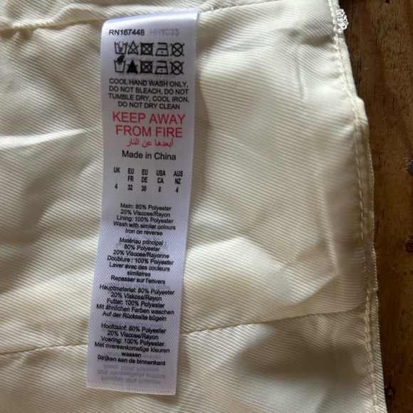 Nasty Gal cherry embroidered crop top - Picture 14 of 16